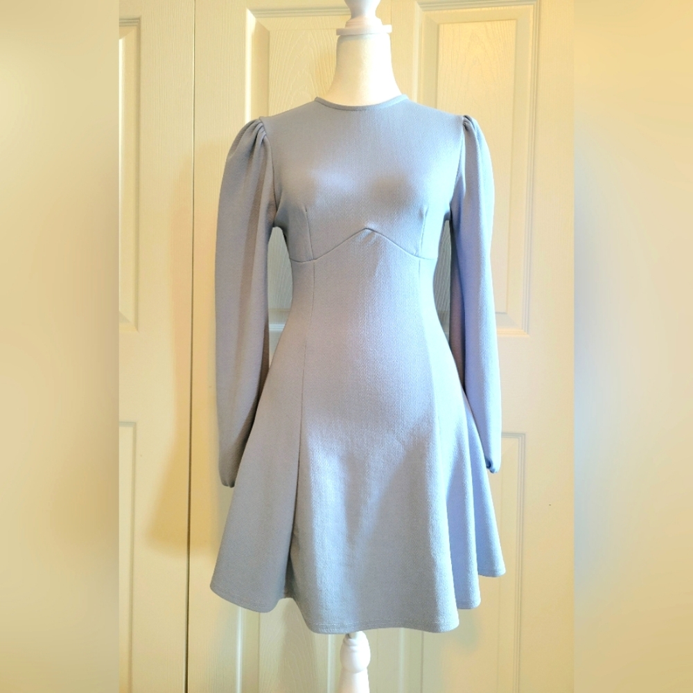 Boohoo Brand Flirty Dress Bell Sleeves